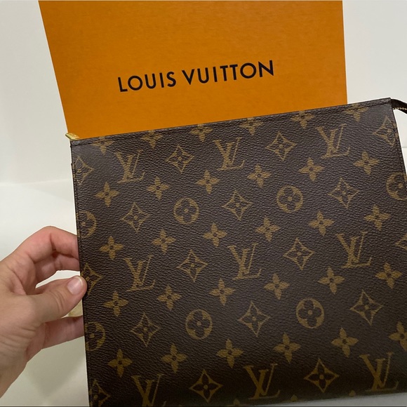 LV Toiletry 26! Authentic ($800) - Picture 2 of 8